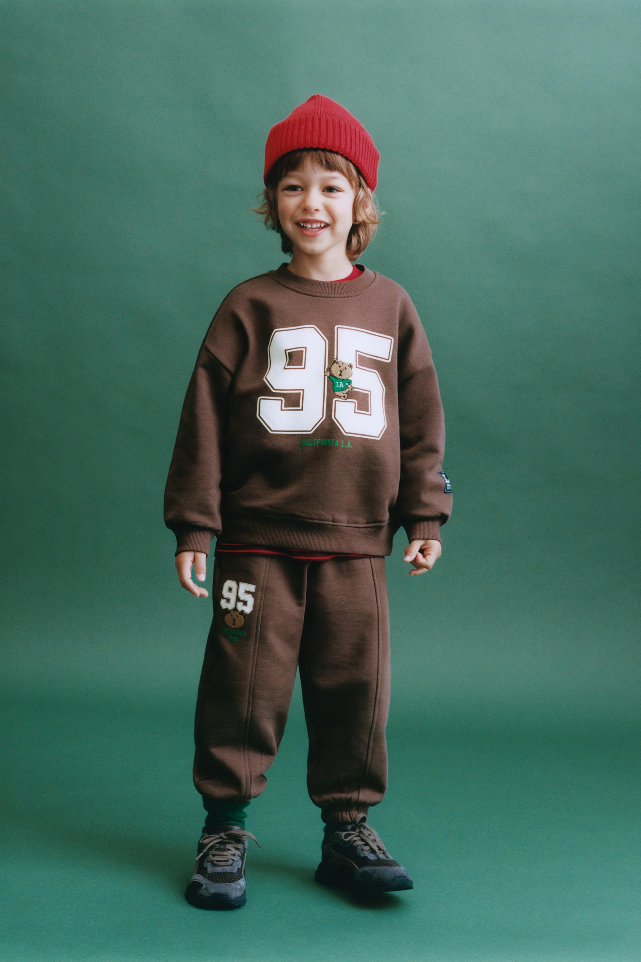 EMBROIDERED ANIMAL NUMBER JOGGING PANTS